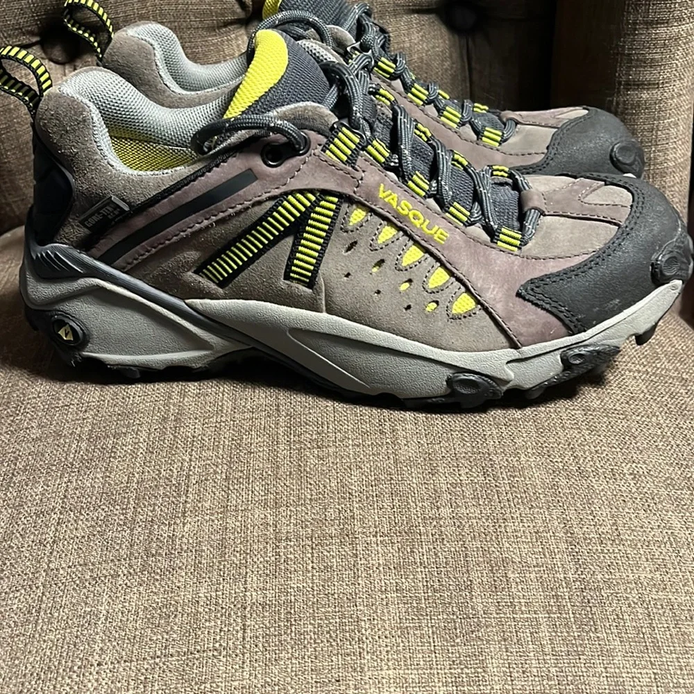 Vasque hiking shoes women's 9.5 - Picture 1 of 10